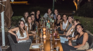 Πρώτη συνάντηση για τις Γυναίκες (pics)